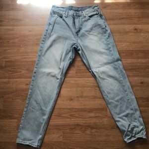 Mom jeans